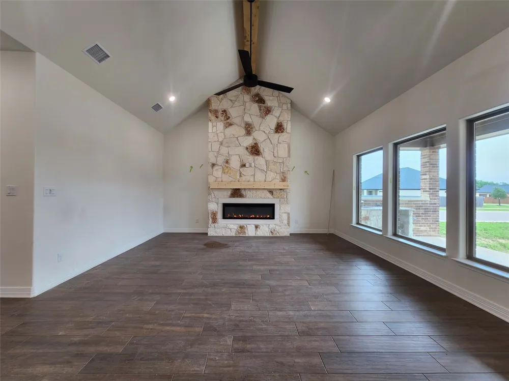 801 Golden Eagle Cove Salado, TX 76571