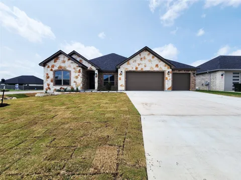 801 Golden Eagle Cove