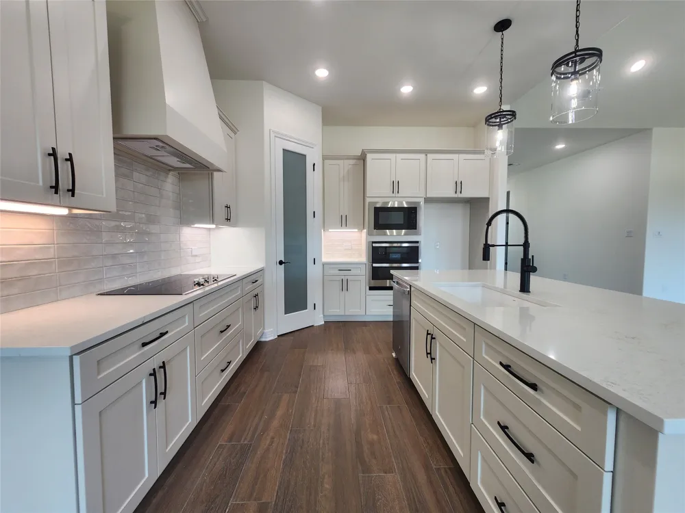 801 Golden Eagle Cove Salado, TX 76571