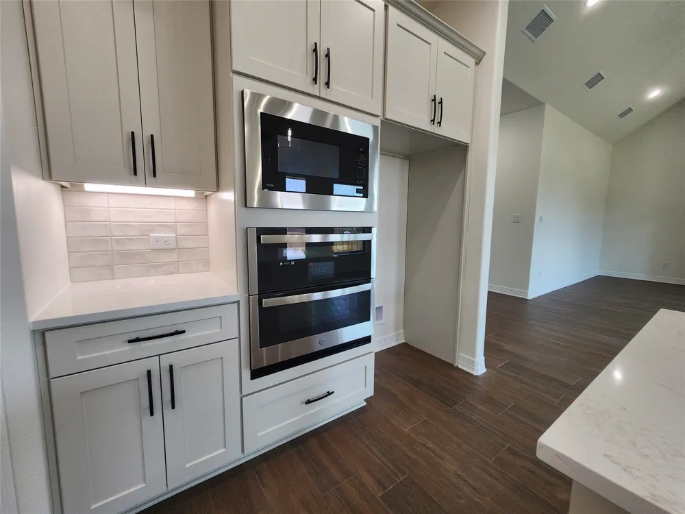801 Golden Eagle Cove Salado, TX 76571