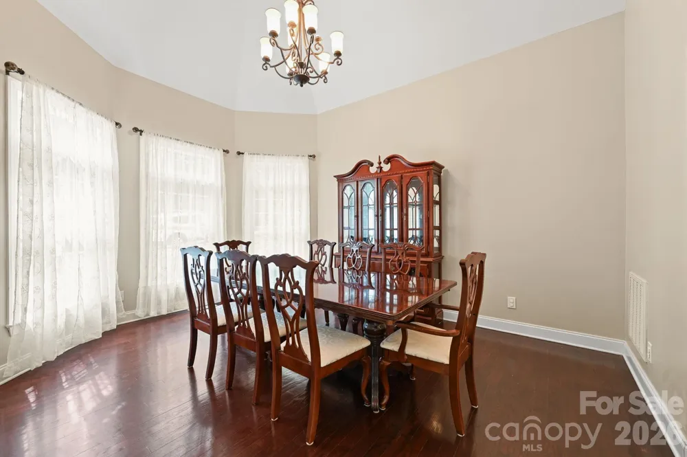 314 Woodland Drive Swannanoa, NC 28778