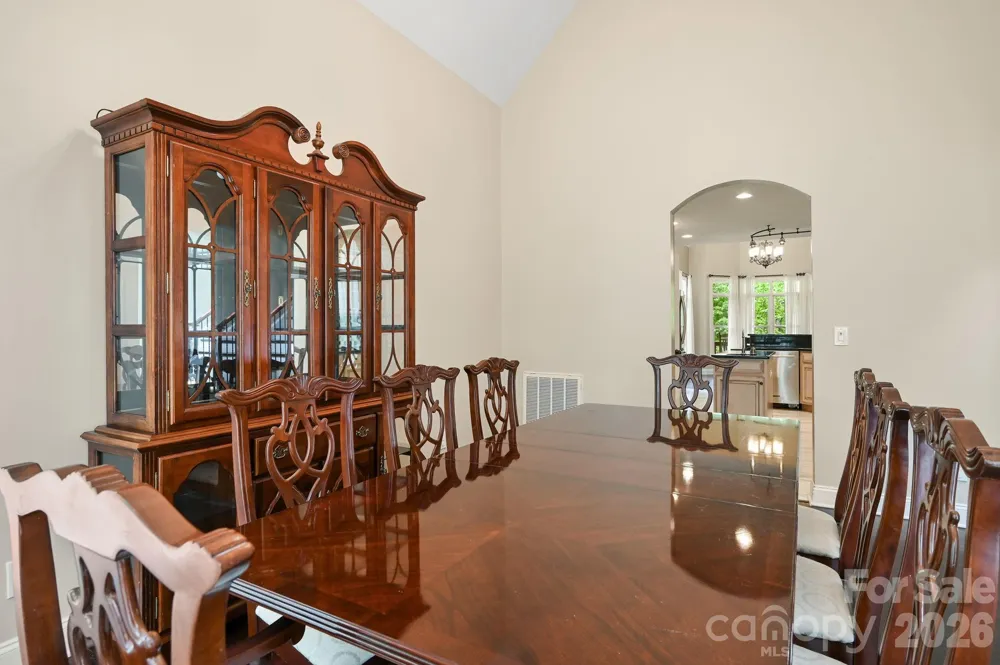 314 Woodland Drive Swannanoa, NC 28778