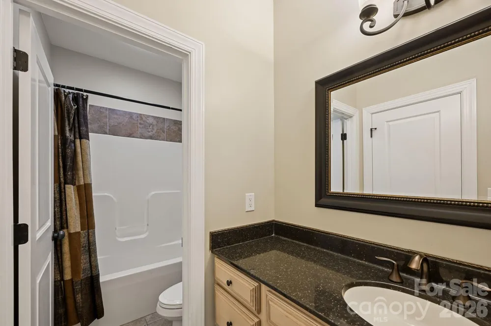 314 Woodland Drive Swannanoa, NC 28778
