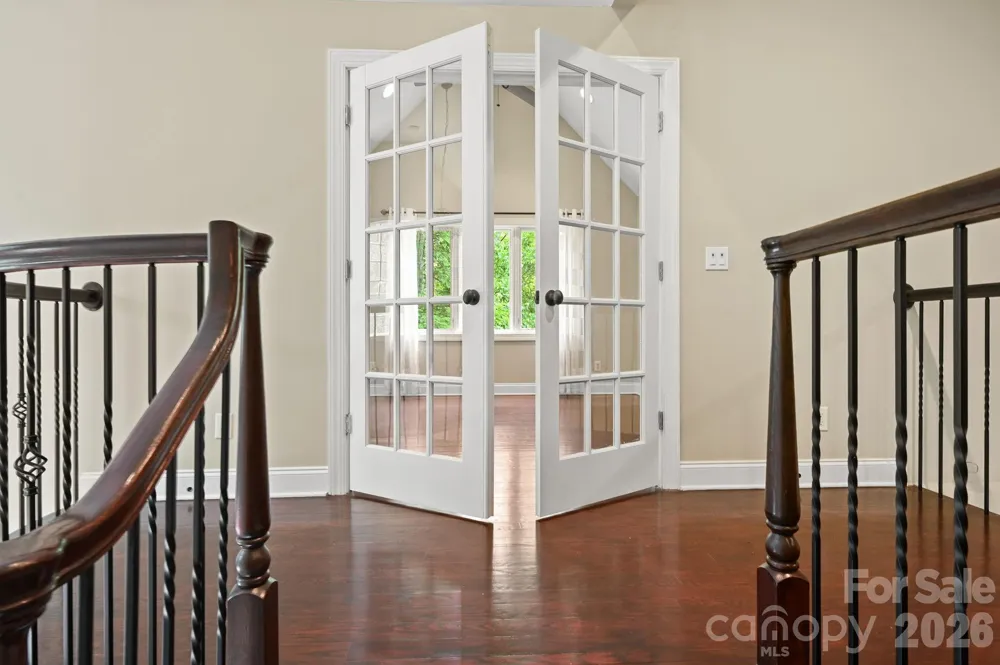 314 Woodland Drive Swannanoa, NC 28778