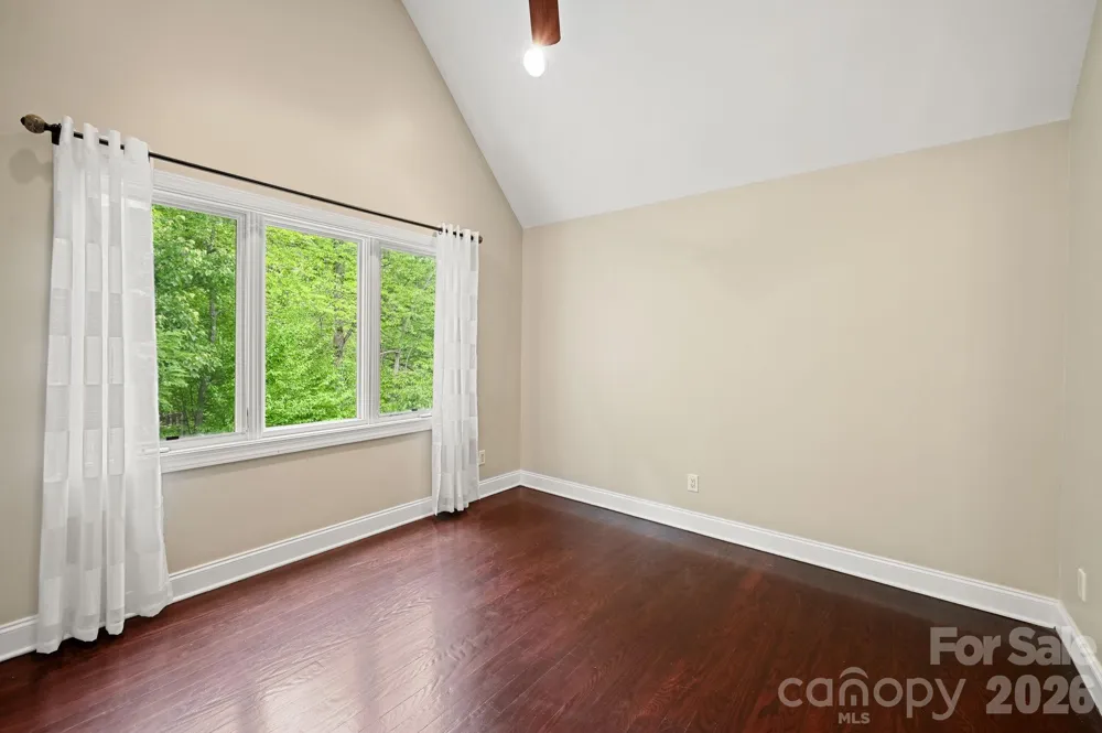314 Woodland Drive Swannanoa, NC 28778