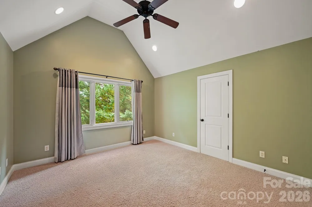 314 Woodland Drive Swannanoa, NC 28778
