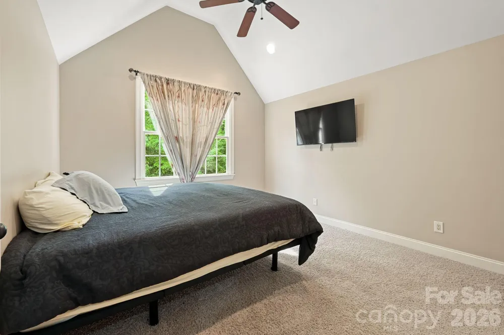314 Woodland Drive Swannanoa, NC 28778