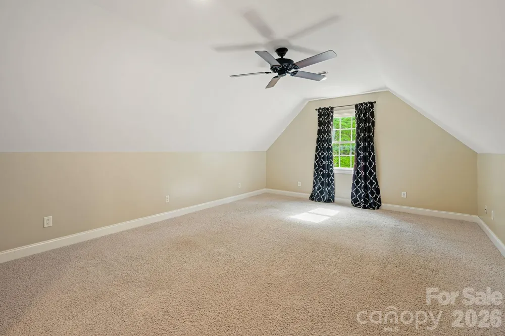 314 Woodland Drive Swannanoa, NC 28778