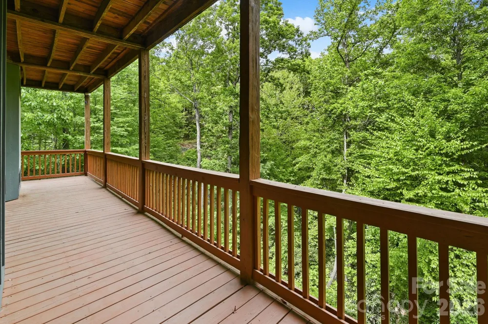 314 Woodland Drive Swannanoa, NC 28778