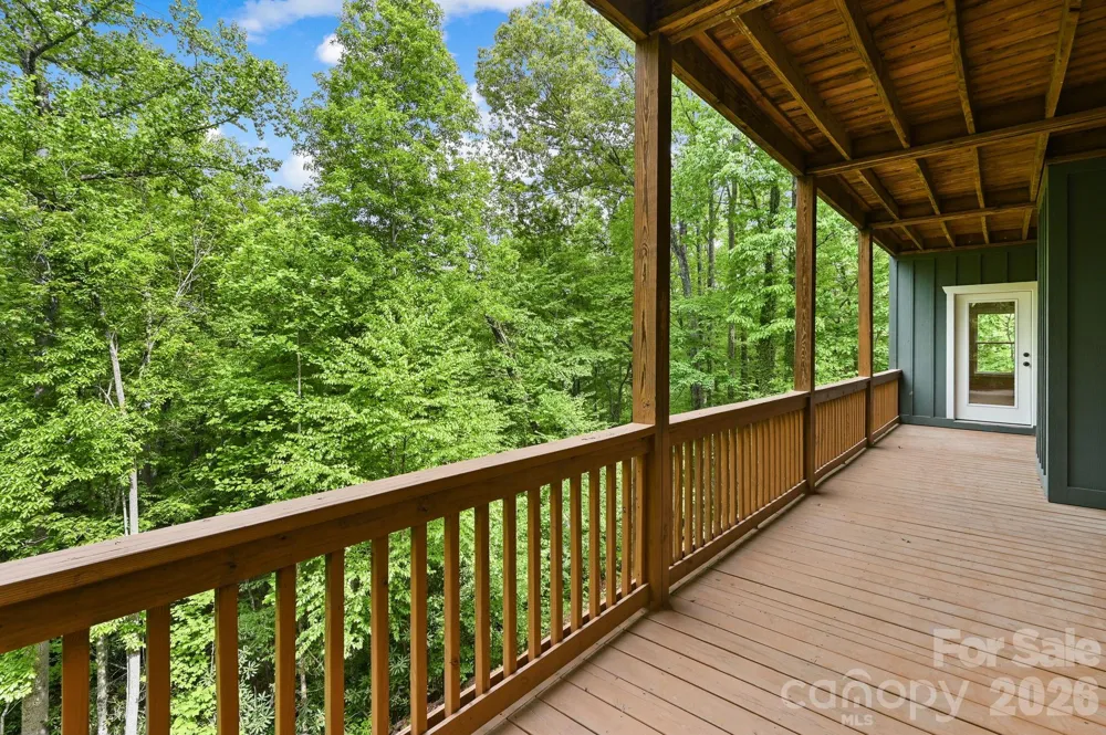 314 Woodland Drive Swannanoa, NC 28778