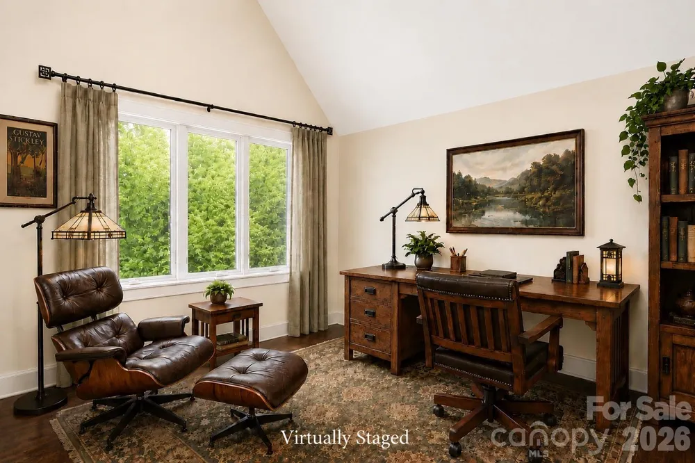 314 Woodland Drive Swannanoa, NC 28778
