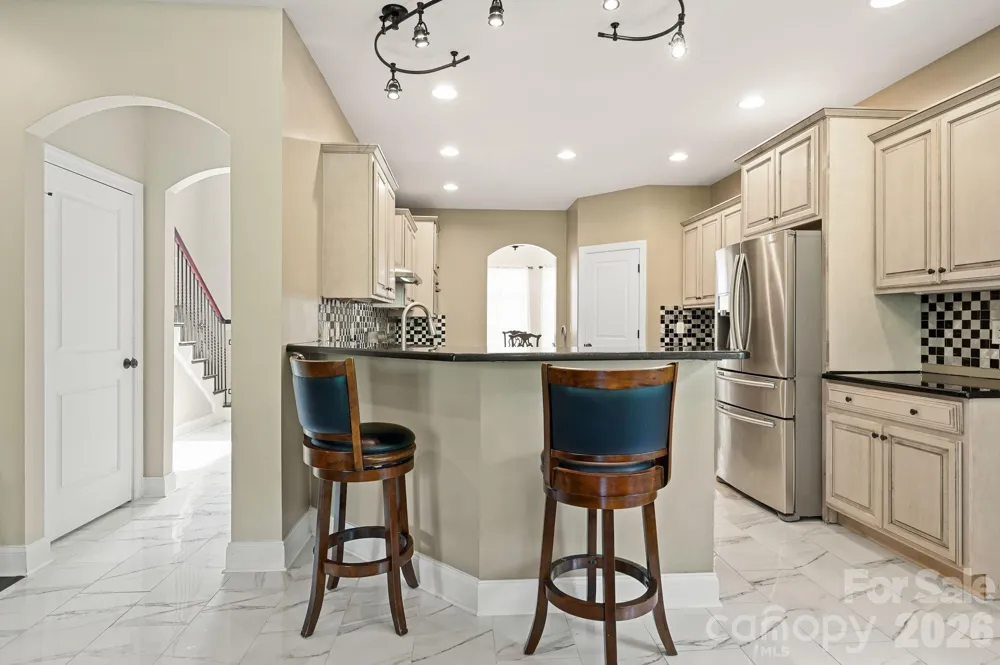 314 Woodland Drive Swannanoa, NC 28778