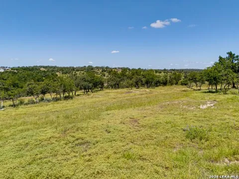 19 CIELO VISTA CT