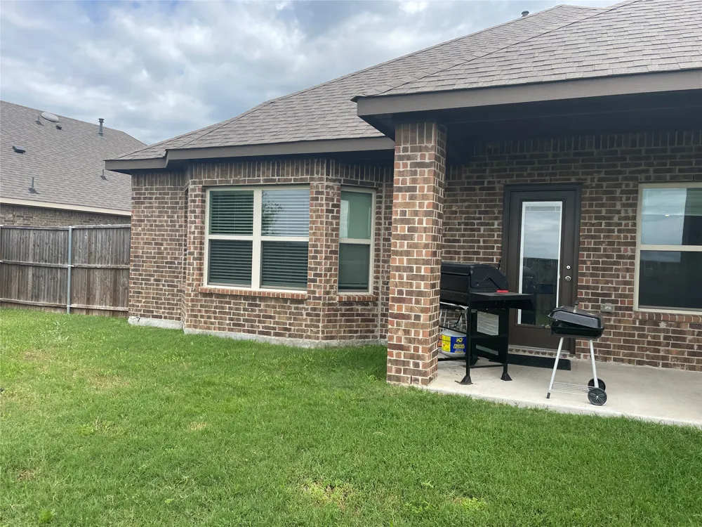 564 Declaration Way Fate, TX 75189