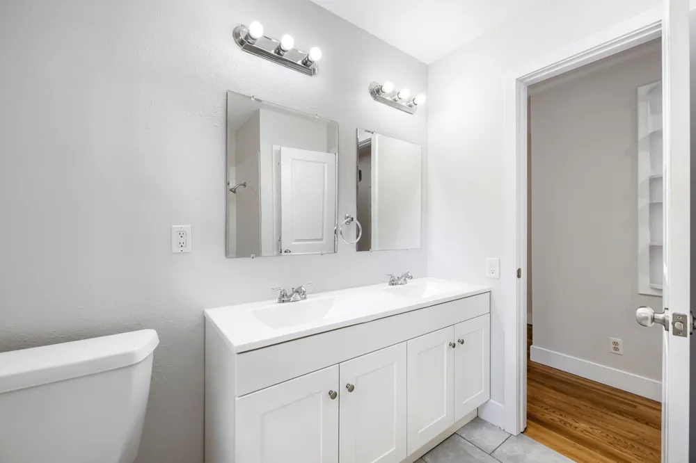 11016 Lippitt Avenue Dallas, TX 75218