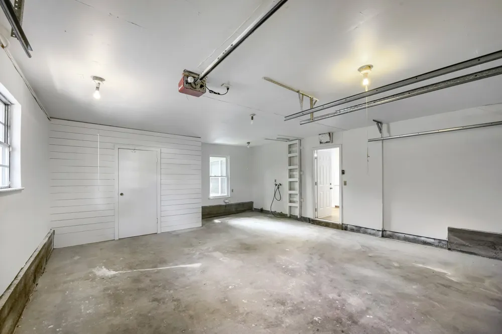 11016 Lippitt Avenue Dallas, TX 75218