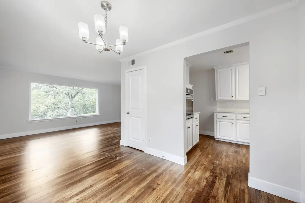 11016 Lippitt Avenue Dallas, TX 75218