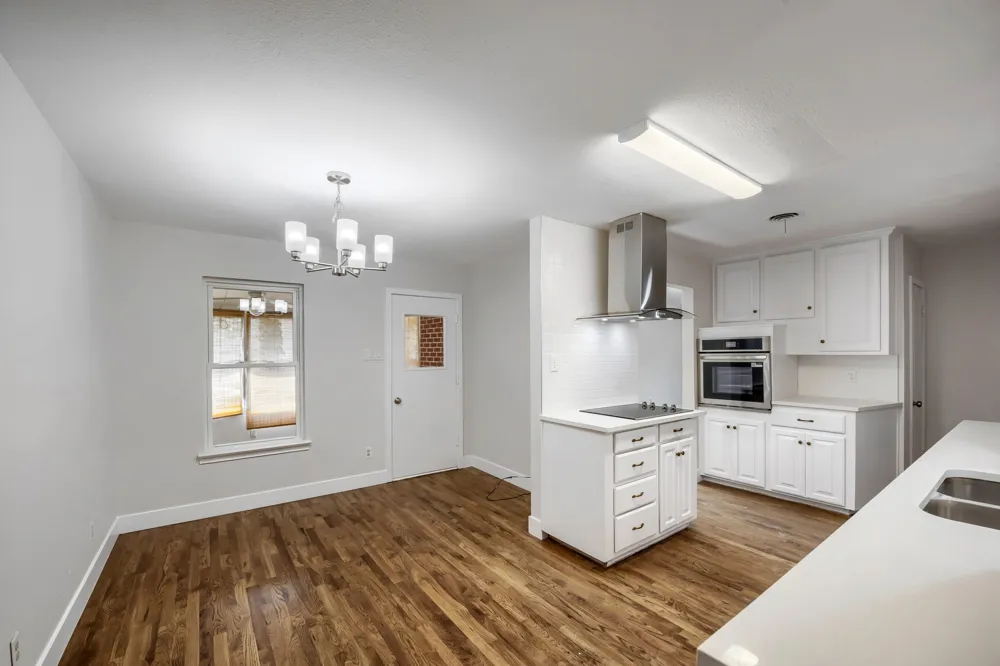 11016 Lippitt Avenue Dallas, TX 75218