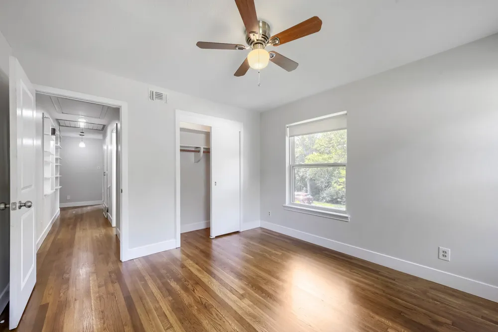 11016 Lippitt Avenue Dallas, TX 75218