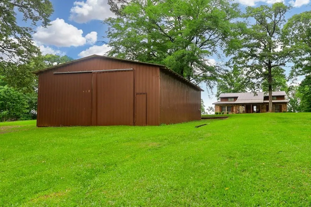 169 Cheyenne Street Zavalla, TX 75980