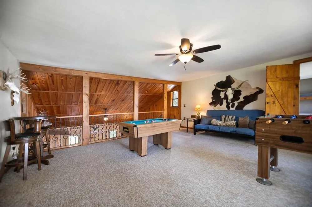 169 Cheyenne Street Zavalla, TX 75980