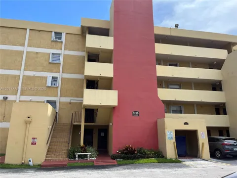 9190 Fontainebleau Blvd #202