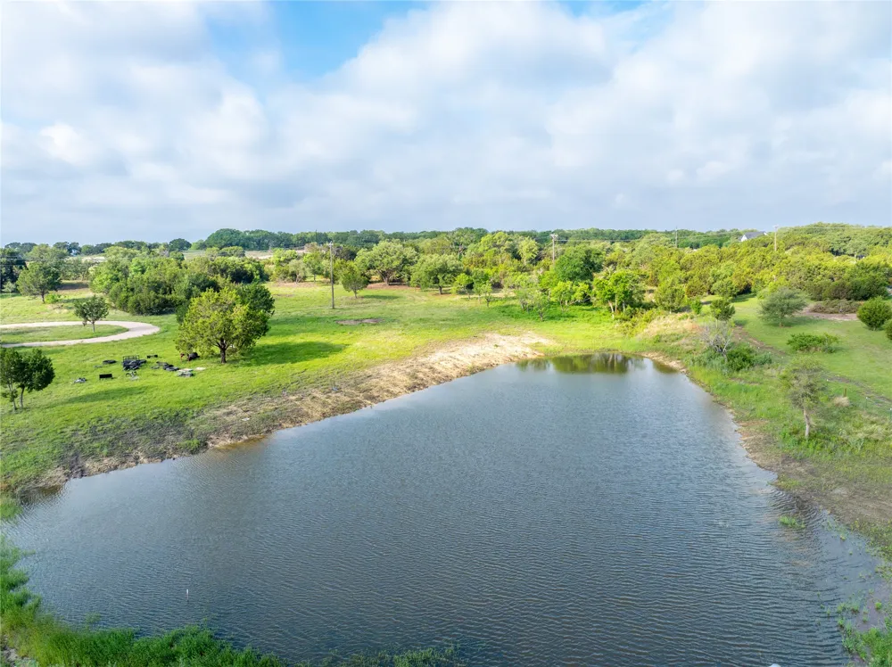 CR103 Burnet, TX 76550