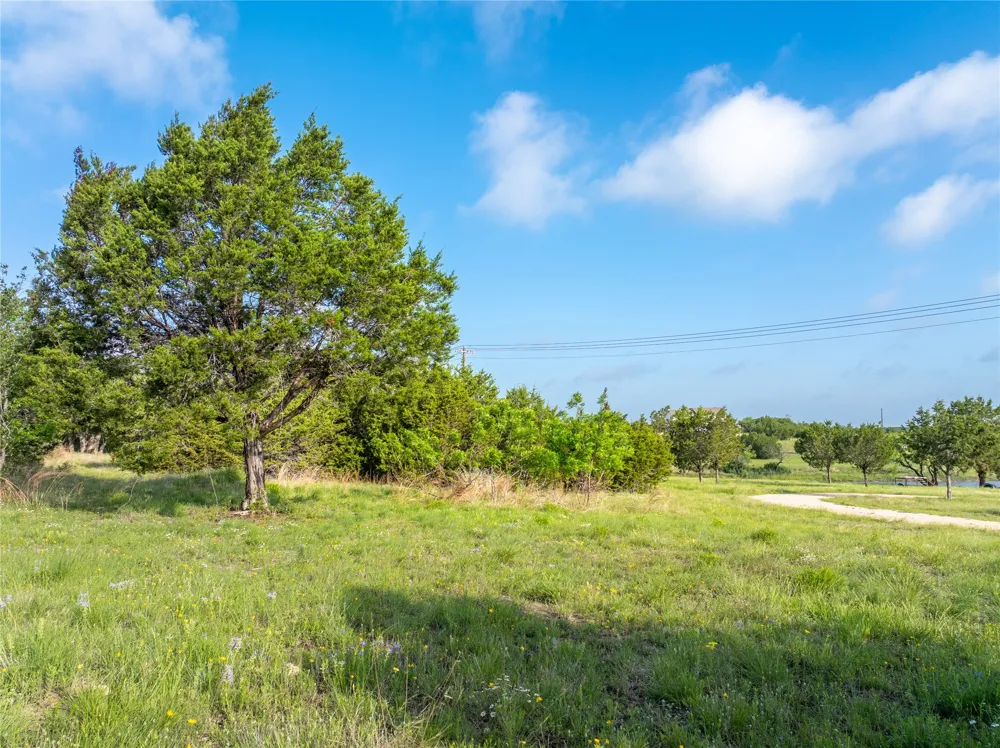 CR103 Burnet, TX 76550