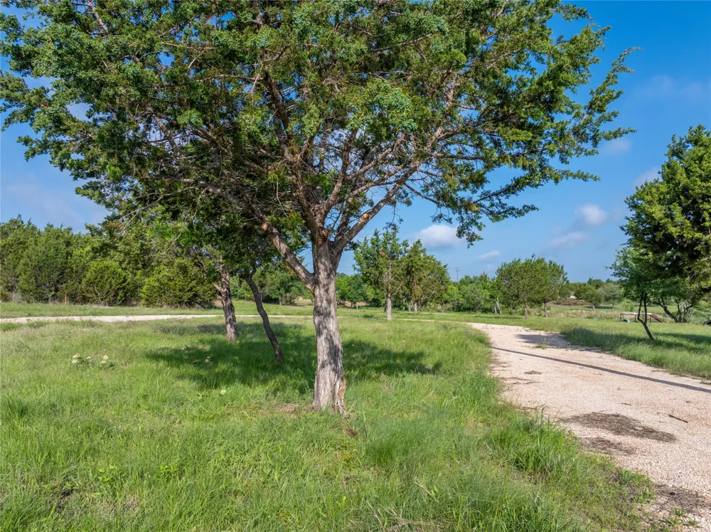 CR103 Burnet, TX 76550