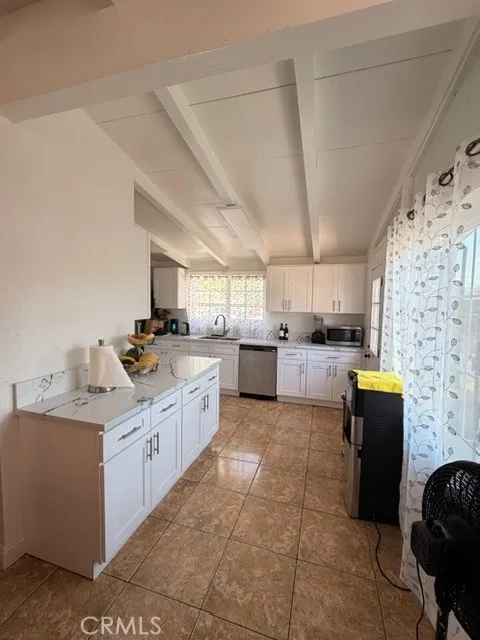 1407 W Colonial Anaheim, CA 92802