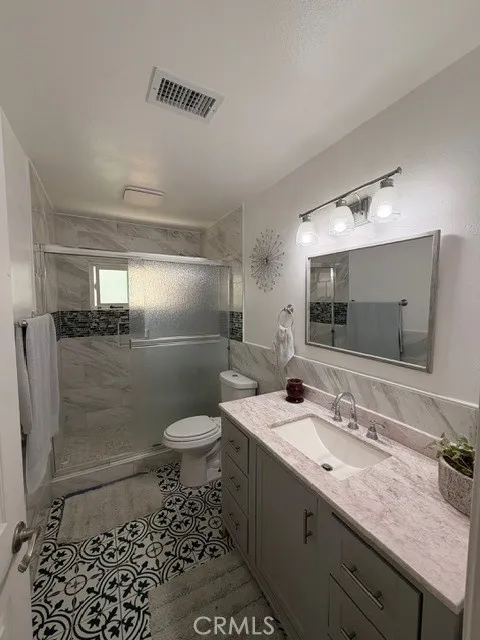 1407 W Colonial Anaheim, CA 92802
