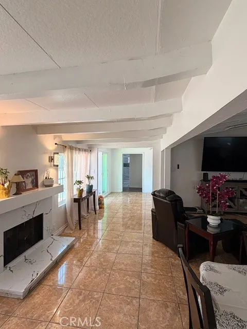 1407 W Colonial Anaheim, CA 92802