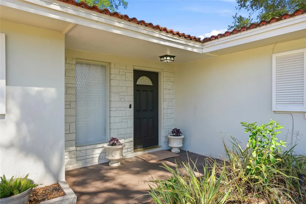 1349 VIEWTOP DRIVE Clearwater, FL 33764