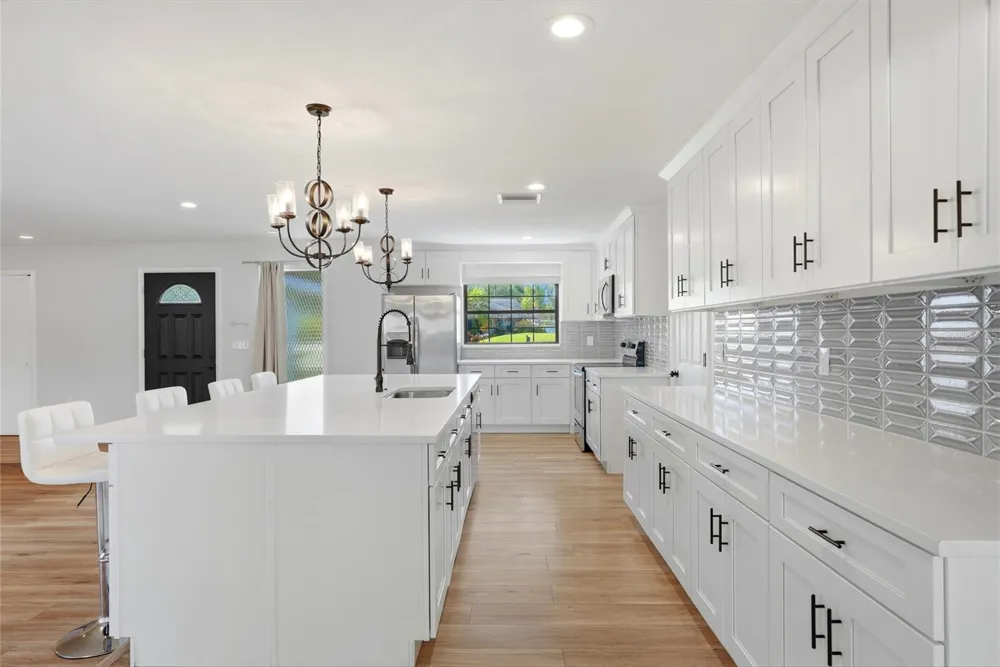 1349 VIEWTOP DRIVE Clearwater, FL 33764
