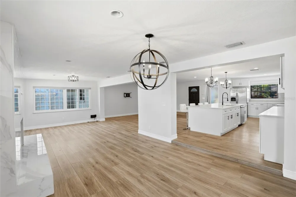 1349 VIEWTOP DRIVE Clearwater, FL 33764
