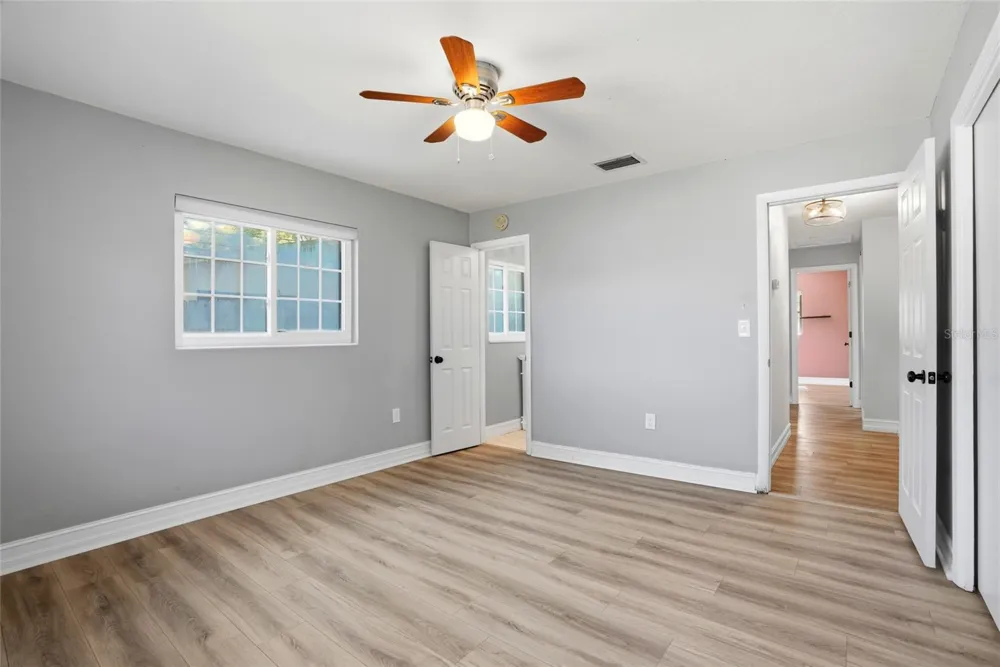 1349 VIEWTOP DRIVE Clearwater, FL 33764