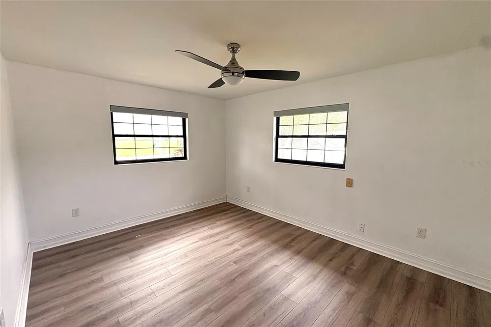 1349 VIEWTOP DRIVE Clearwater, FL 33764