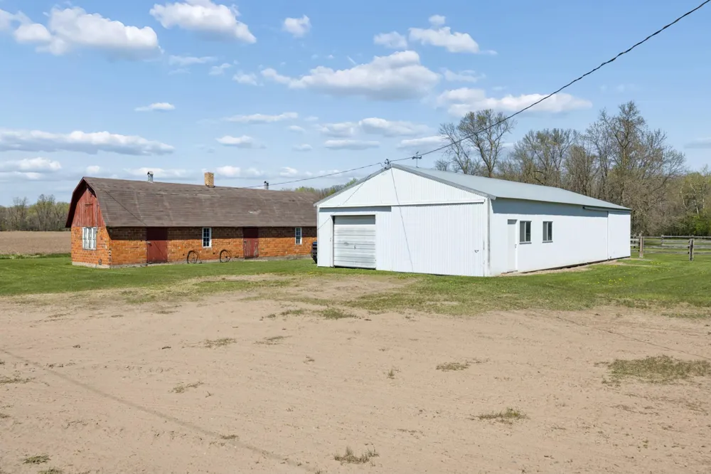 17991 Glendorado Road Princeton, MN 55371