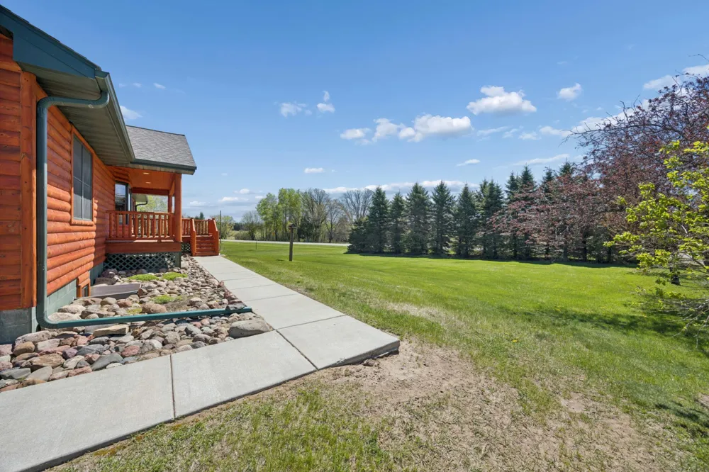 17991 Glendorado Road Princeton, MN 55371