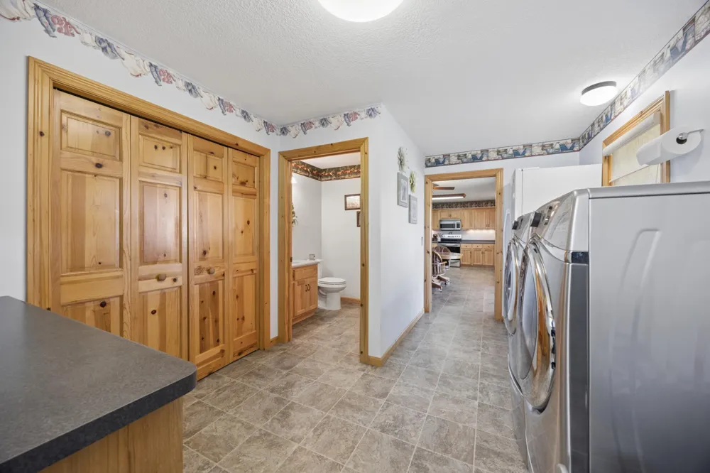 17991 Glendorado Road Princeton, MN 55371