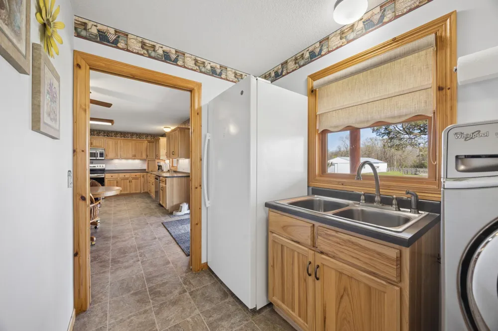 17991 Glendorado Road Princeton, MN 55371