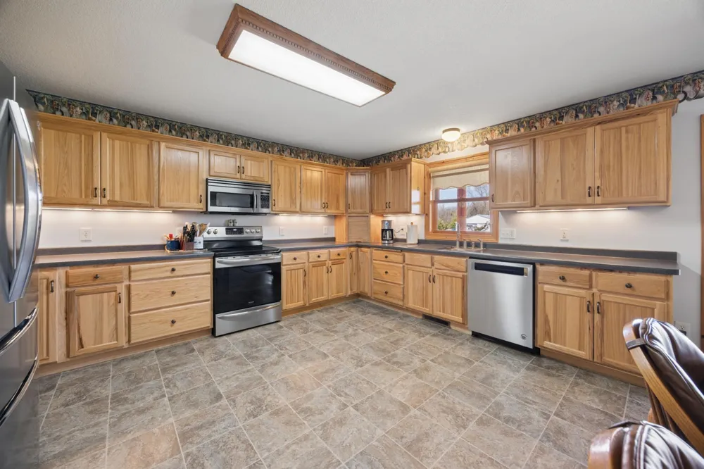 17991 Glendorado Road Princeton, MN 55371