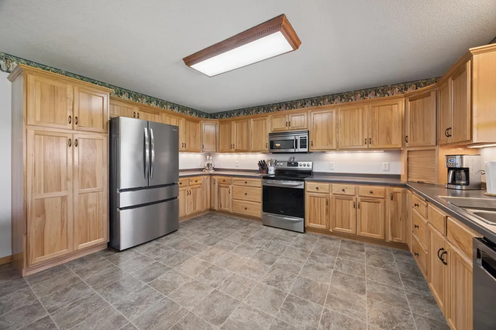 17991 Glendorado Road Princeton, MN 55371