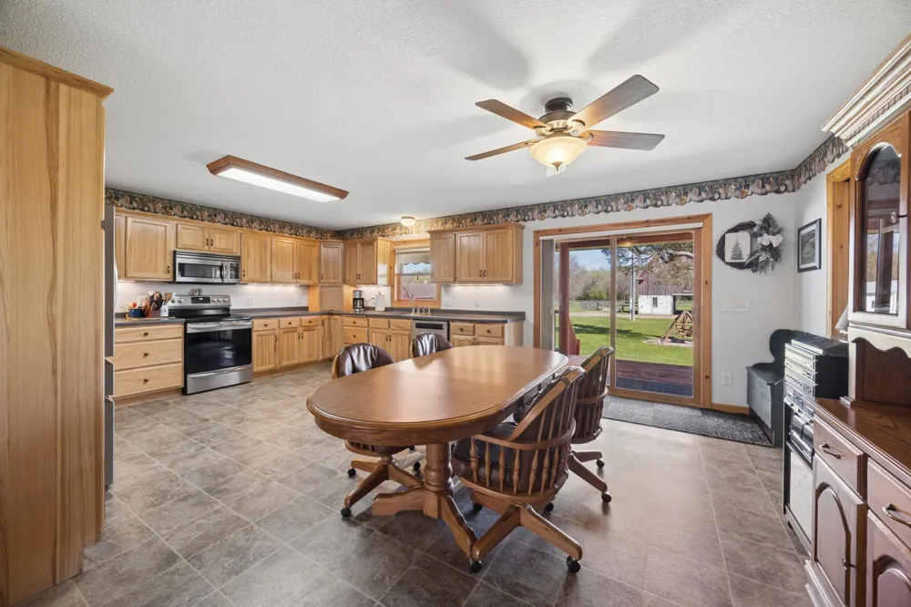 17991 Glendorado Road Princeton, MN 55371