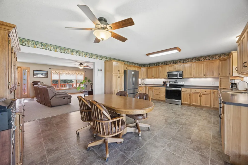 17991 Glendorado Road Princeton, MN 55371