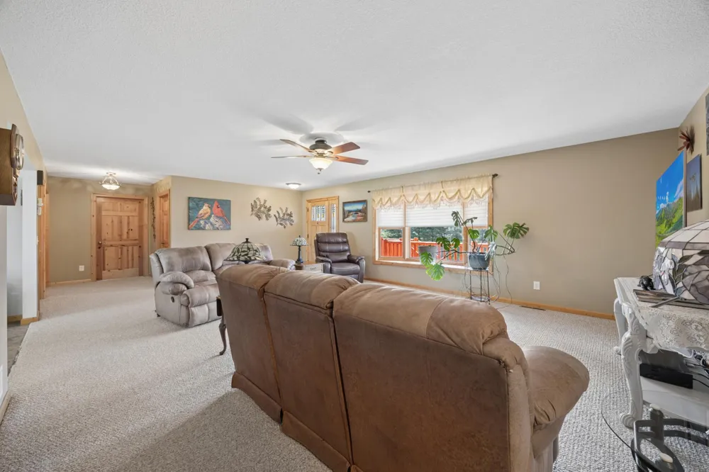 17991 Glendorado Road Princeton, MN 55371
