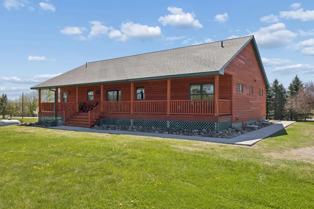 17991 Glendorado Road Princeton, MN 55371
