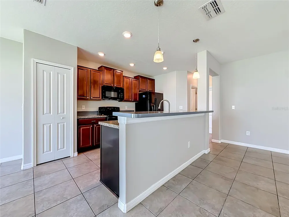 7405 EVENING PRIMROSE COURT Tampa, FL 33619