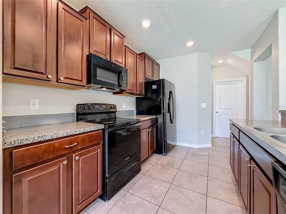 7405 EVENING PRIMROSE COURT Tampa, FL 33619