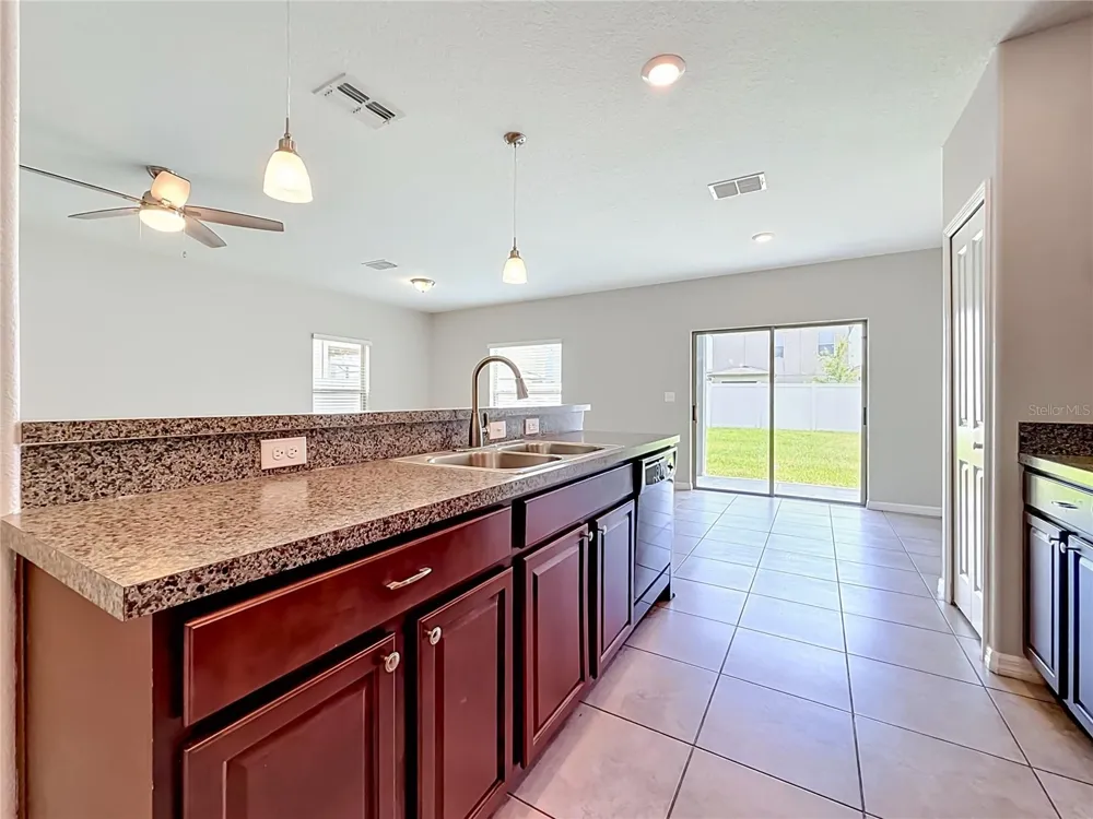 7405 EVENING PRIMROSE COURT Tampa, FL 33619